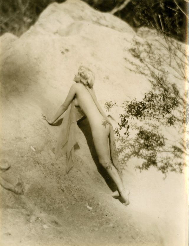 Nackt Jean Harlow  Scandals of