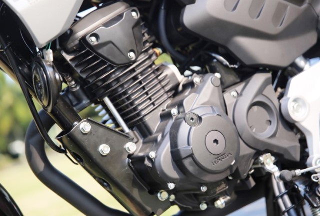 Calon Kuat Penantang Kawasaki W175 dari Honda Honda CB190SS Pesaing Kawasaki W175