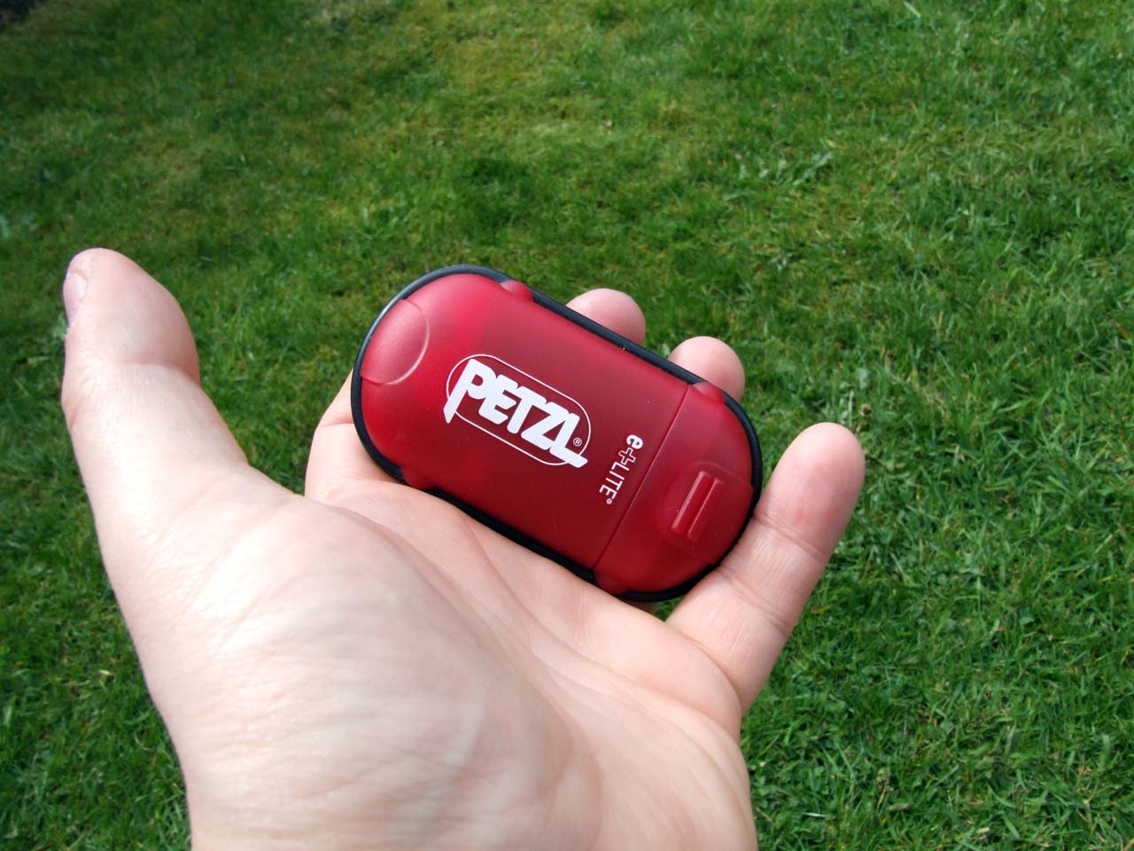 Forgotten Tracks: Review: Petzl e+LITE