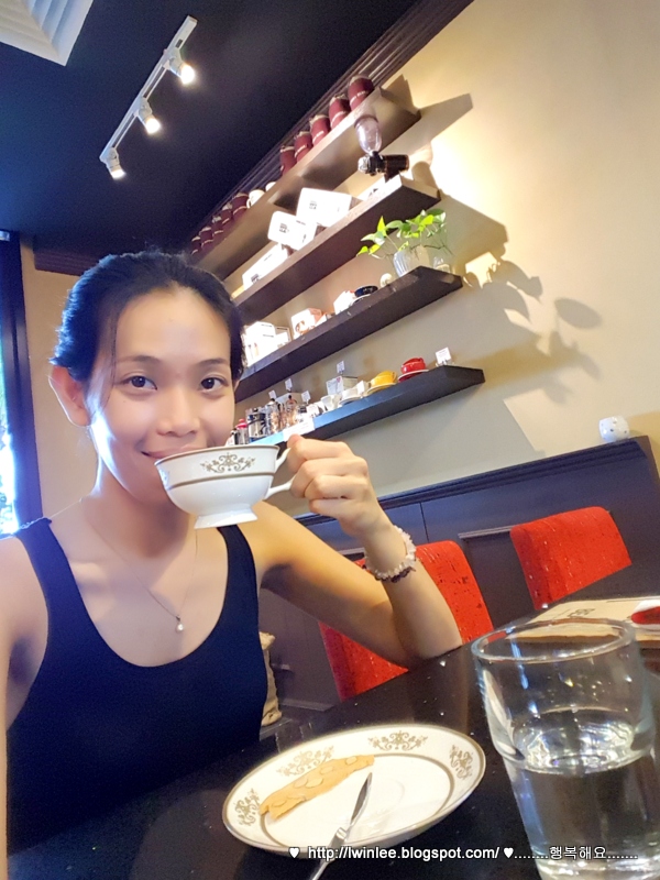 FULL OF BEANS, SPECIALTY COFFEE STRAITS QUAY