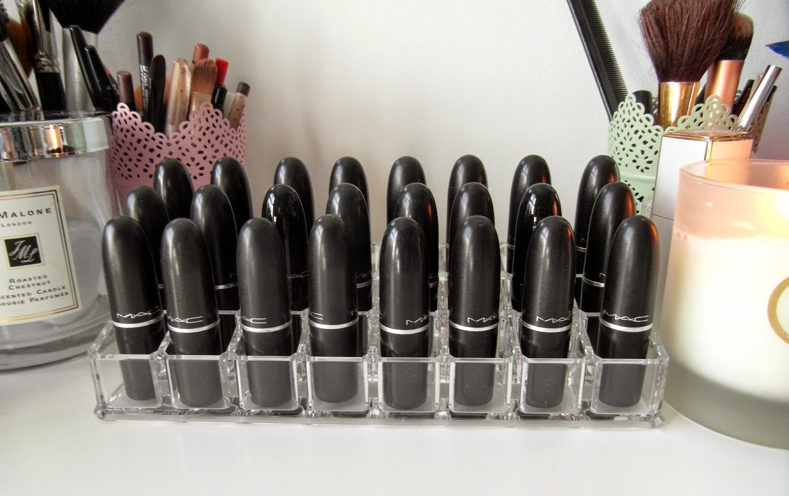 mac lipstick holder
