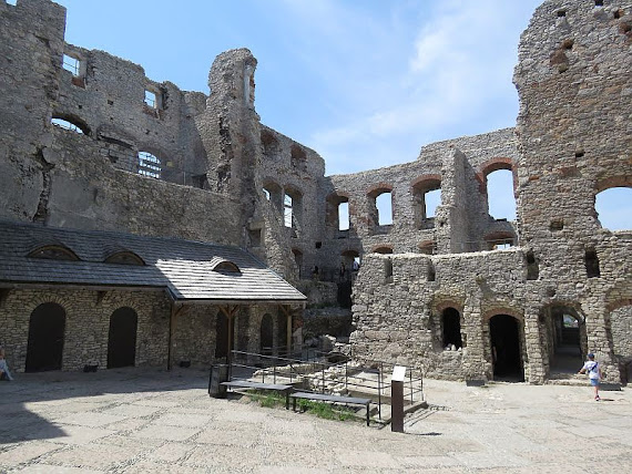 dziedziniec Dziedziniec