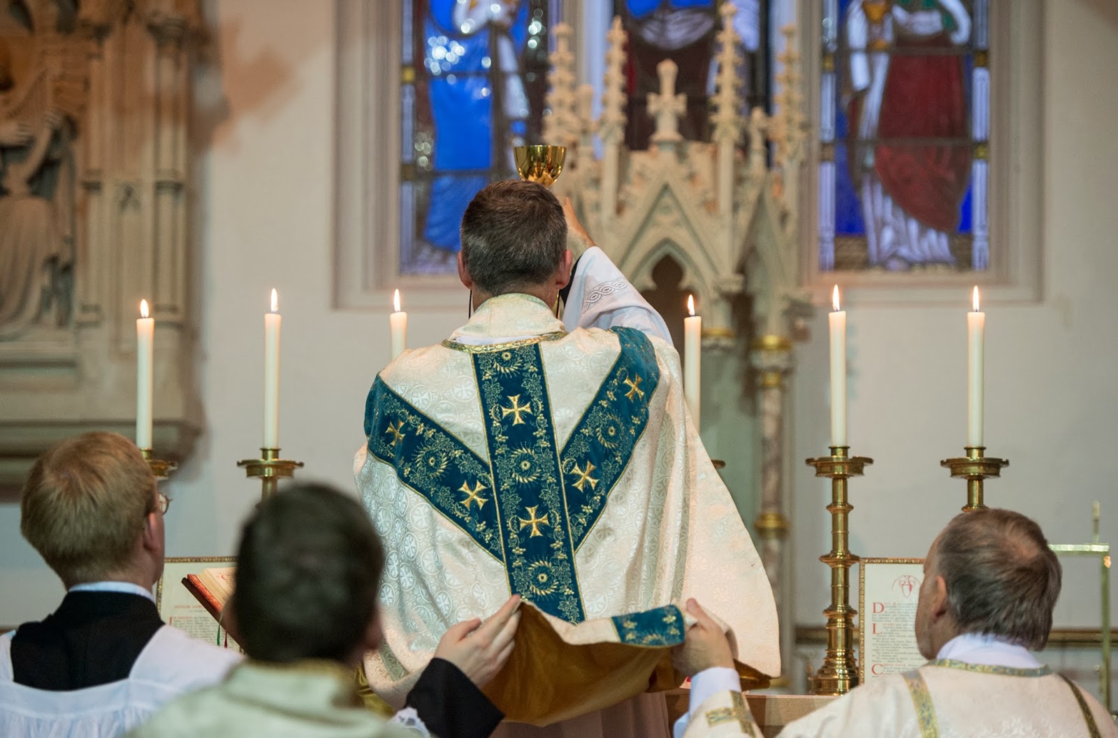 The Traditional Latin Mass in the East of England St. Mary's Louth