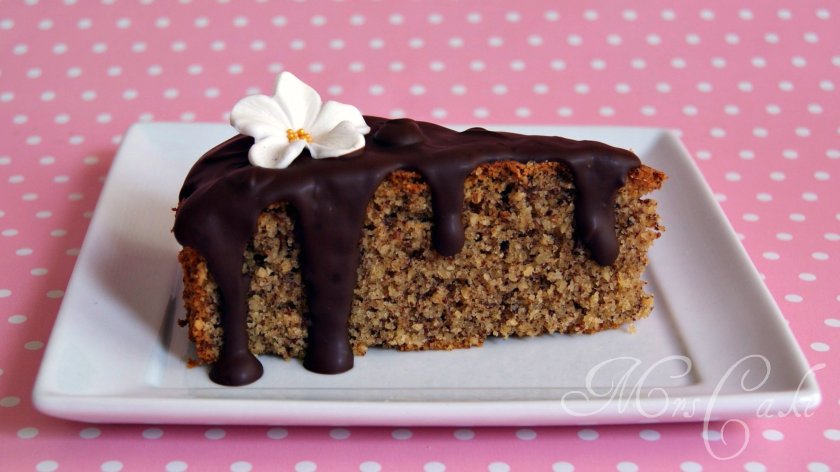 Sarahs Torten und Cupcakes: Saftiger Nusskuchen mit Sarahs Torten und Cupcakes: Saftiger Nusskuchen mit