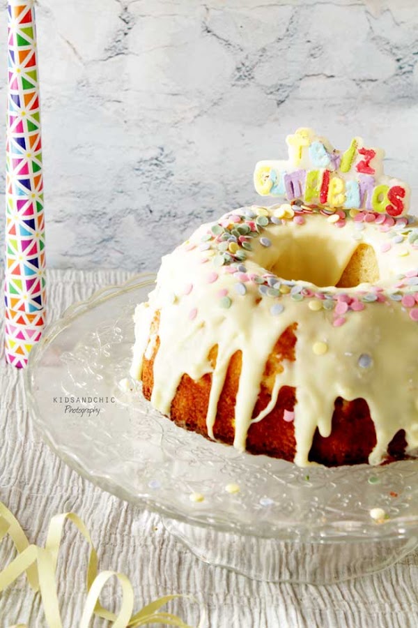 donut-funfetti-bundt-cake-kidsandchic
