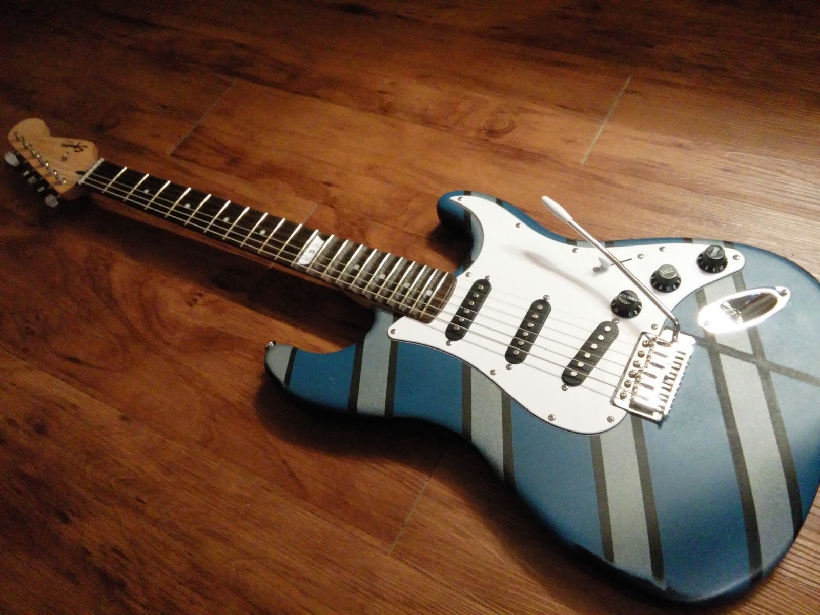mattwins-custom-fretboard-inlays