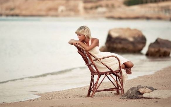 Αν μένεις και ελπίζεις για πολύ καιρό, χάνεις τη ζωή που θα μπορούσες να ζεις…