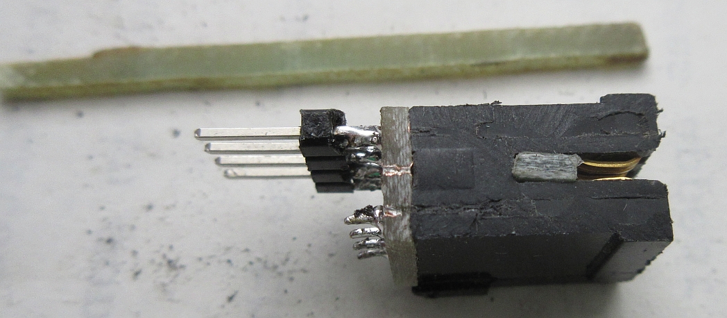 Hardware by design: Homemade programming connector