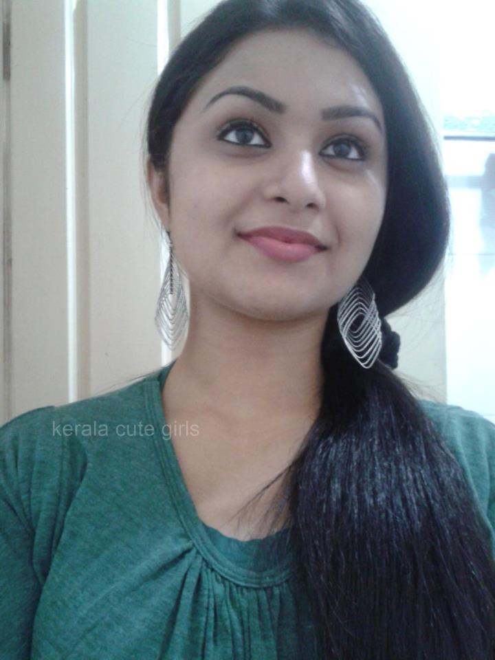 Cute Girls From Kerala Pics And Galleries