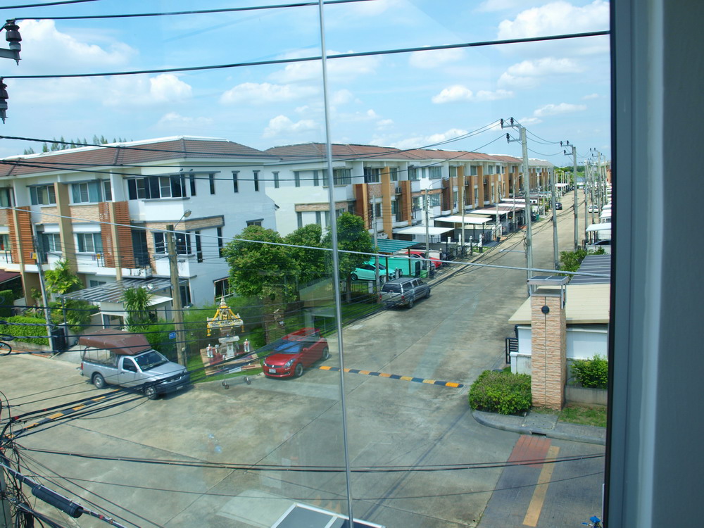 Town House for rent near Suvarnabhumi airport