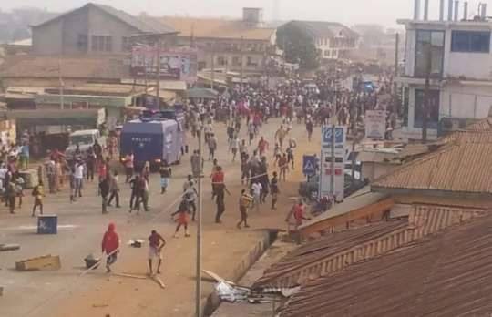 1 Muslim youths attack another Catholic Church, says Friday belongs to us (photos)