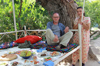 Avec Mounira dans sa maison de Buvak proche de Douchanbé › Quelques mots à propos de l’hospitalité pour conclure ! Tadjikistan, Douchanbé, Buvak, Mounira, © Morhu, 2012