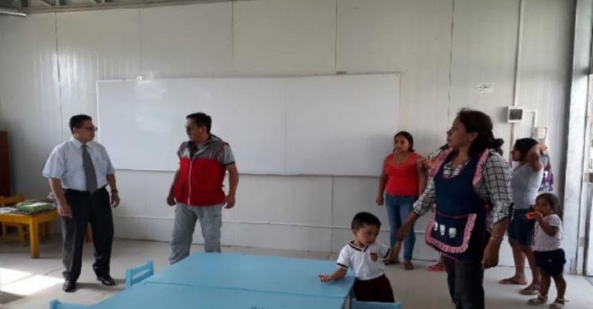 DRE Lambayeque supervisa colegios afectados por el Niño costero en 2017 DRE Lambayeque supervisa colegios afectados por el Niño costero en 2017