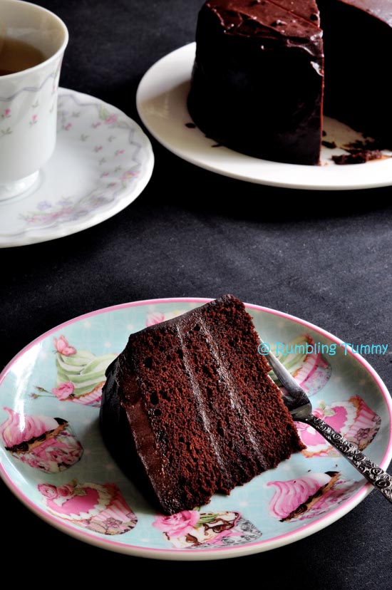 Rumbling Tummy: Chocolate Fudge Cake (Lana cake wannabe2)