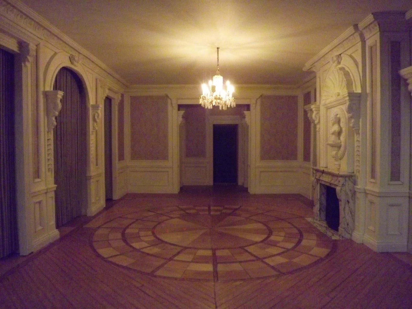 Late Victorian English Manor Dollhouse: 1/12 Miniature ...