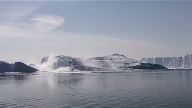 Massive Iceberg Breaking in Greenland recorded on camera
