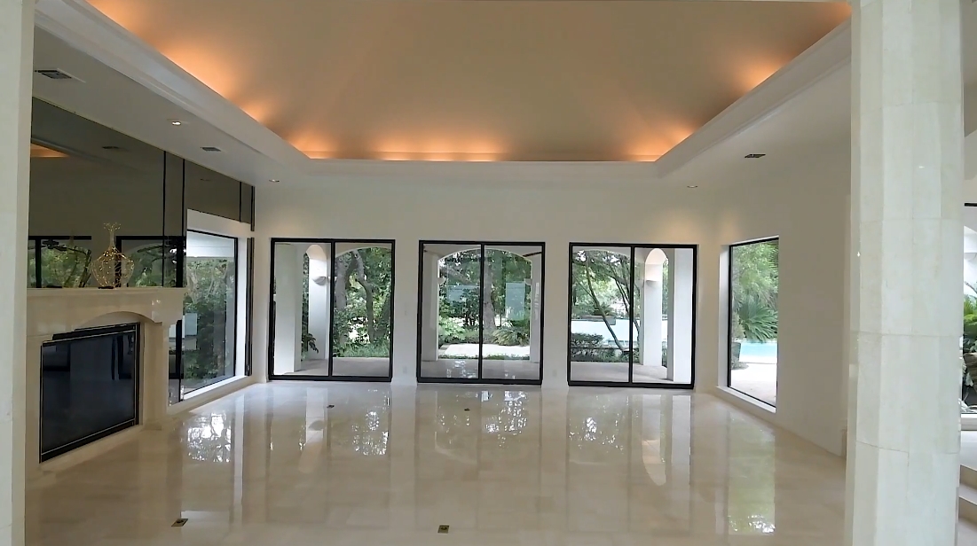 19 Interior Design Photos vs. Tour 1 Dartford Ln, San Antonio, TX