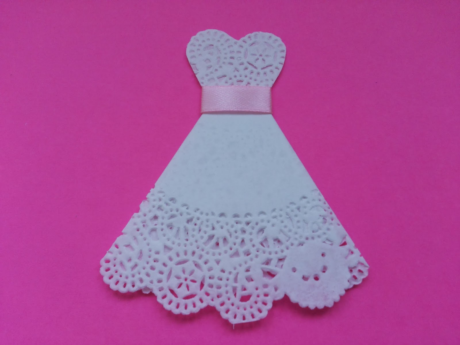 {Real DIY} How to make Wedding Dress from doily paper