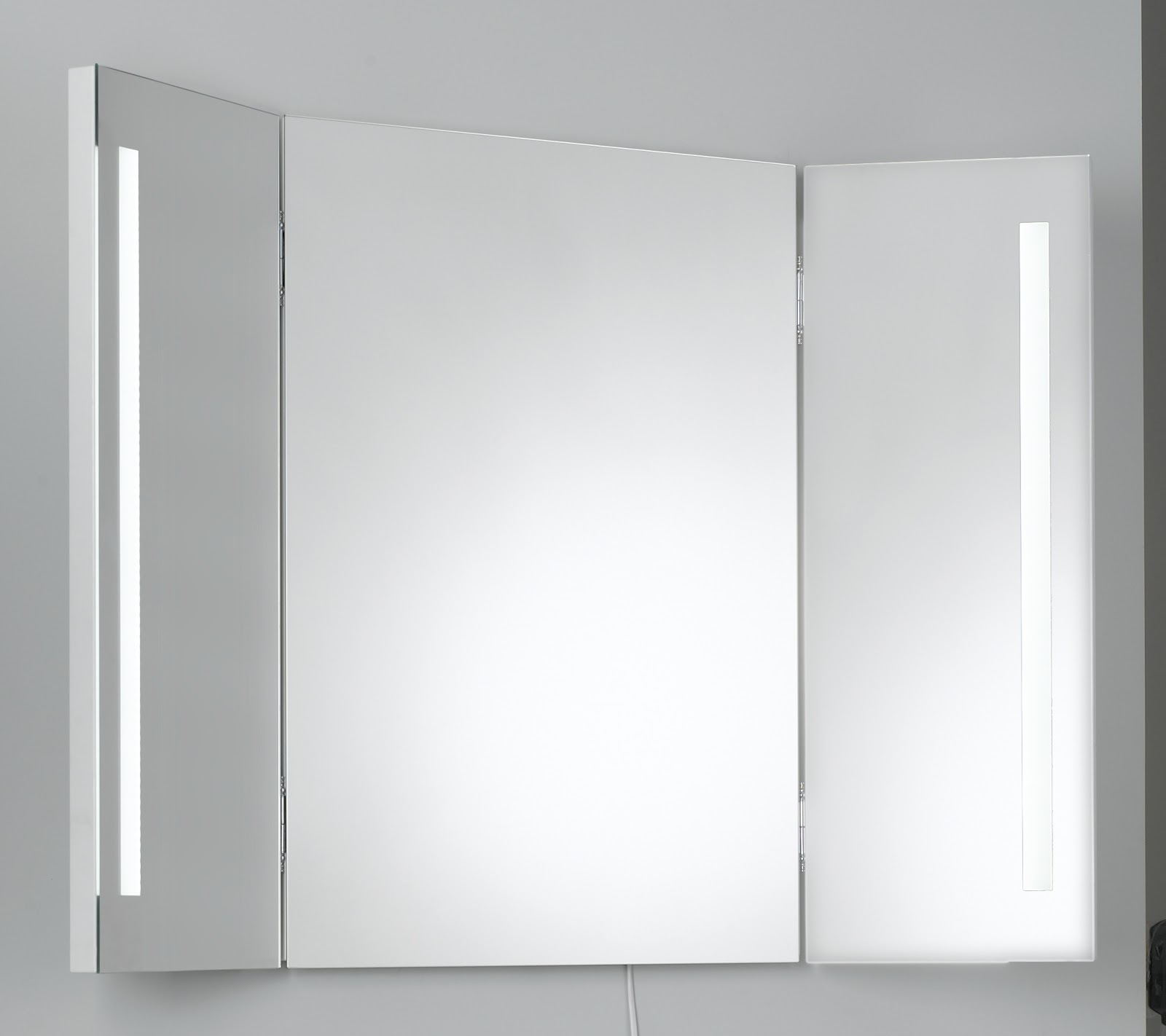 News rund ums Bad: Wandspiegel beleuchtet, Badezimmer Spiegel