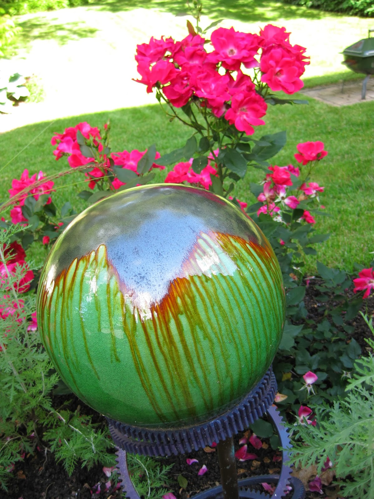 Rotary Botanical Gardens Hort Blog Savor Spheres In The Garden
