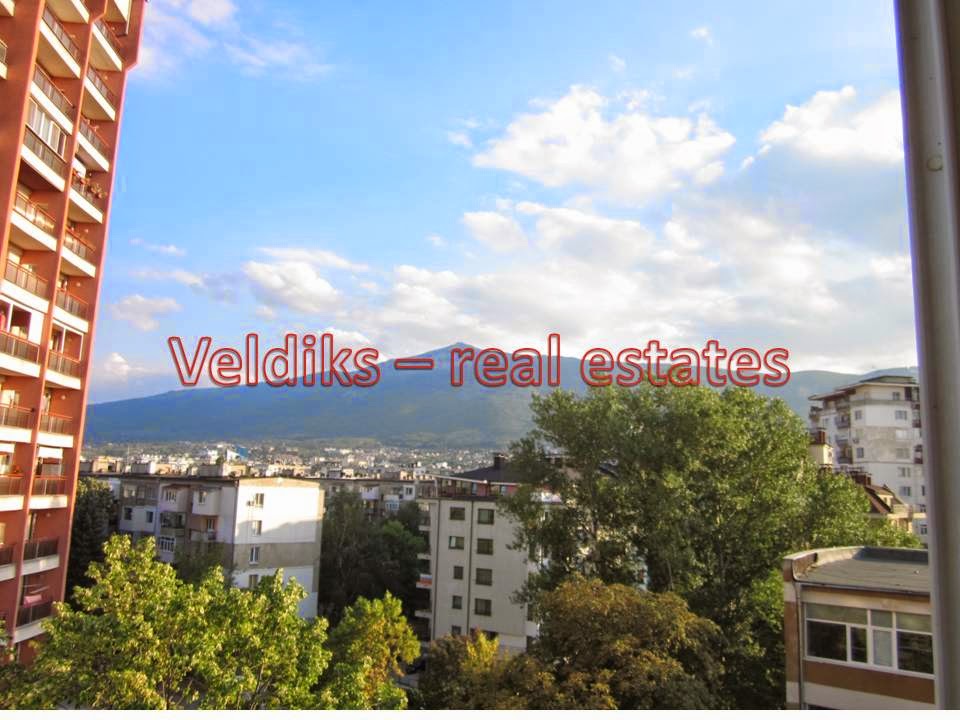 Trehkomnatnaya Kvartira Kv Krasno Selo Ul Knyaginya Klementina 115 Kv M