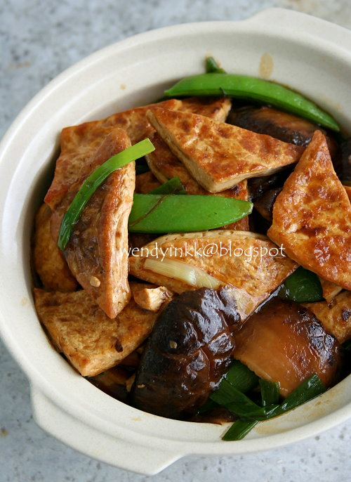 Table for 2.... or more Braised Tofu with Mushrooms Pressed Tofu 3