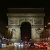 PARIS: Les forains veulent venir perturber les illuminations des Champs-Elysées