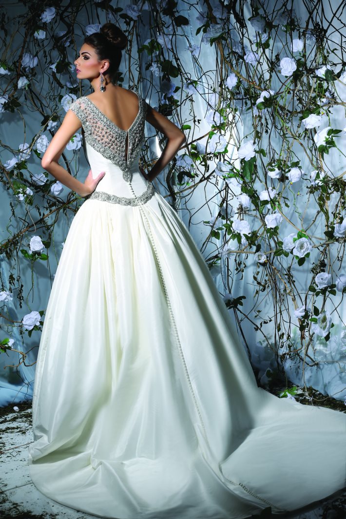 Image 1: Wedding Dress