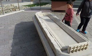 Maqueta de cómo era el Estadio Romano de Plovdiv. Maqueta de cómo era el Estadio Romano de Plovdiv.
