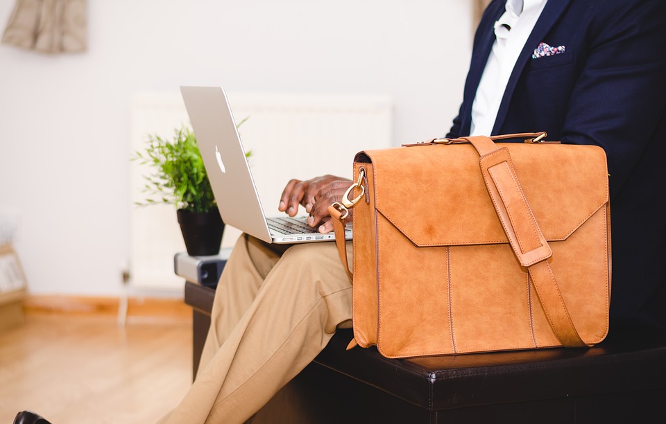 Second Hand Designer Hand Bags