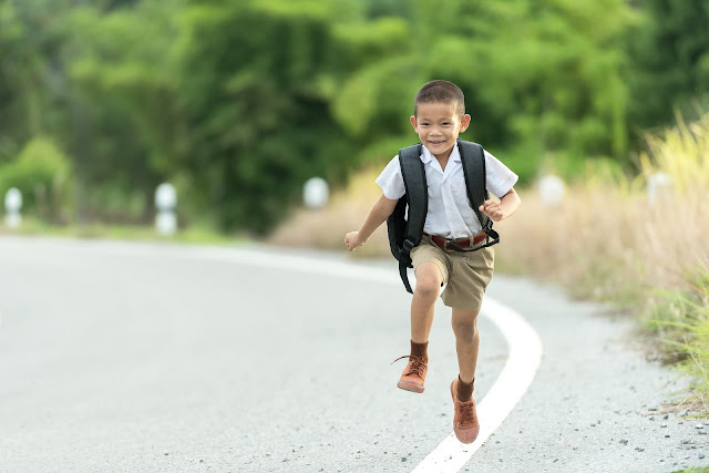 A Simple Gesture https://www.successcolors.com/2019/05/a-simple-gesture.html