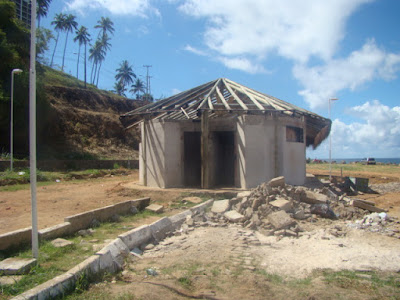 Projeto em execução no Rio Vermelho não é o aprovado pelos moradores Projeto em execução no Rio Vermelho não é o aprovado pelos moradores
