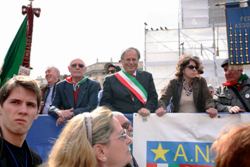 2012, Milano, anniversario della Liberazione, l'A.N.P.I. di Cinisello Balsamo sul palco