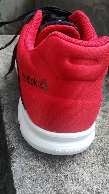 foto Sepatu Reebok YourFlex Train 10 MT gambar Sepatu Reebok YourFlex Train 10 MT