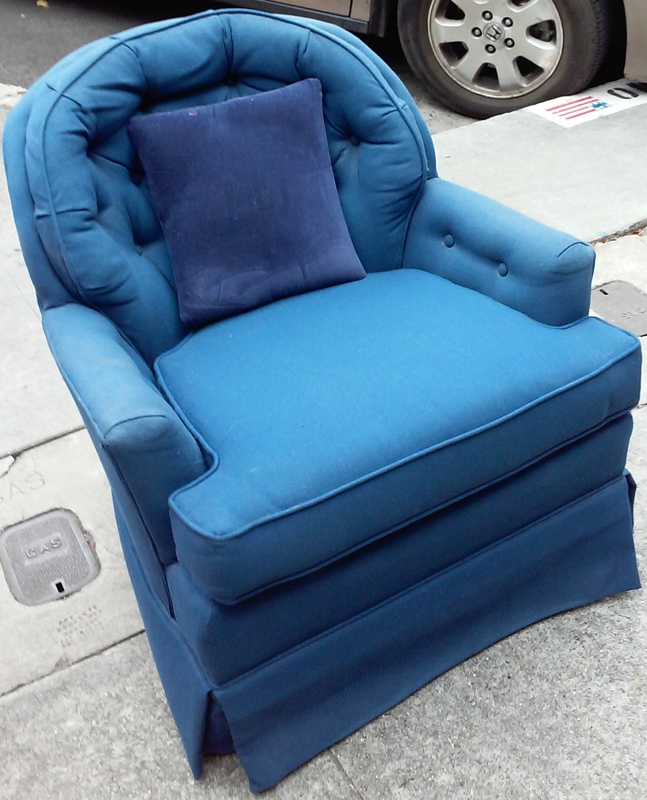 UHURU FURNITURE & COLLECTIBLES SOLD Blue Swivel Rocker 35