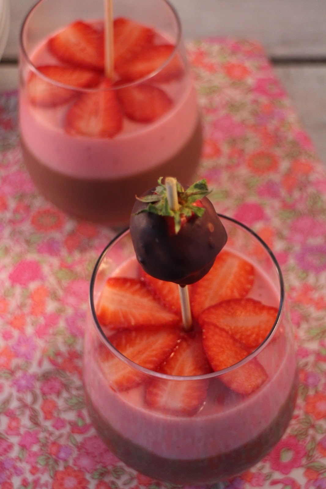 chocolate-strawberry-pudding, pudin-de-fresas-y-chocolate
