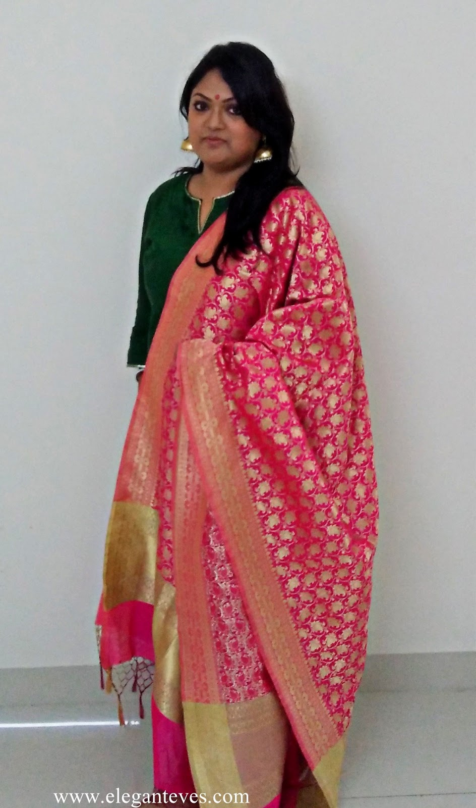 How to wear a Banarasi Dupatta and stay comfortable Elegant Eves
