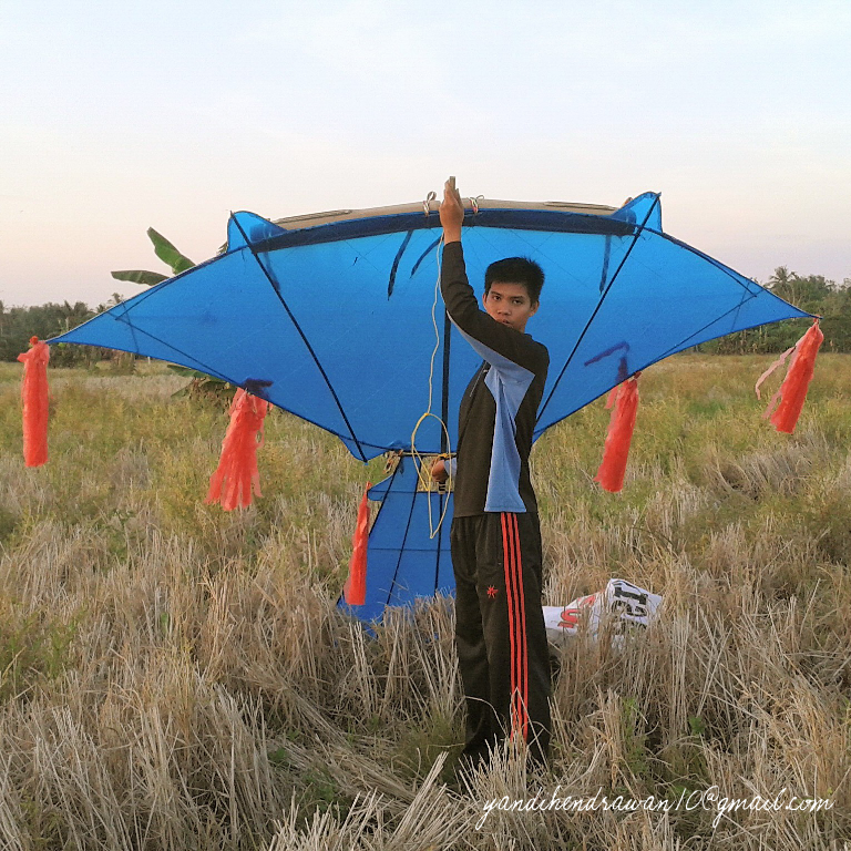 Layang Layang Unik Dari Bambu - Layangan Unik