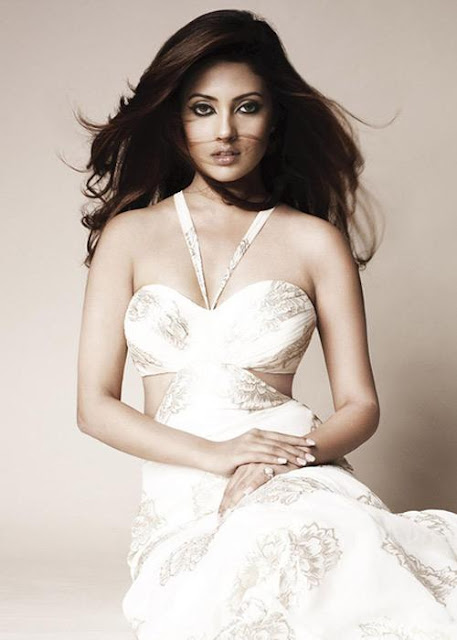 Amazing Photos Of World: Recent Photos of Bollywood Actress 2011