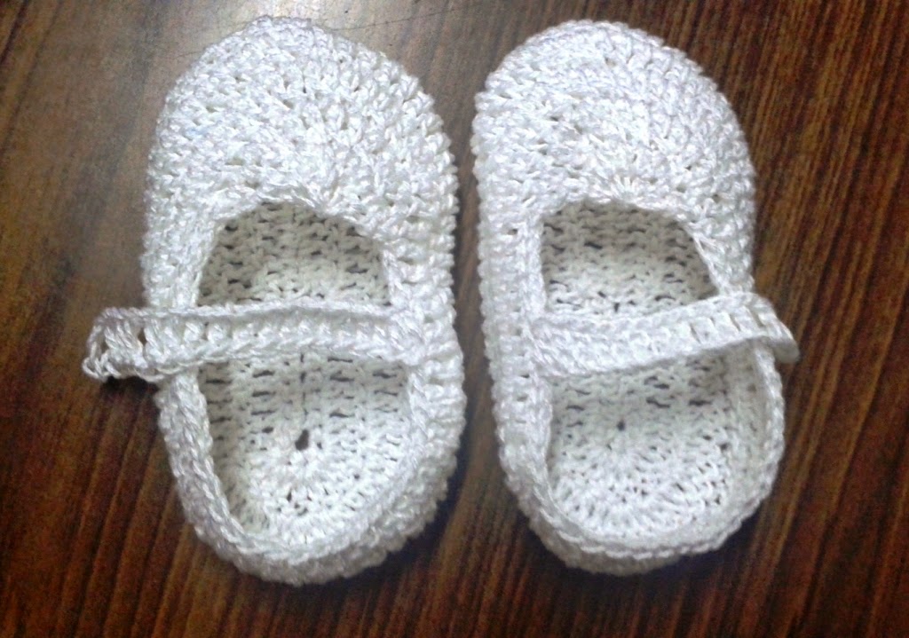 Baby shoes free crochet pattern