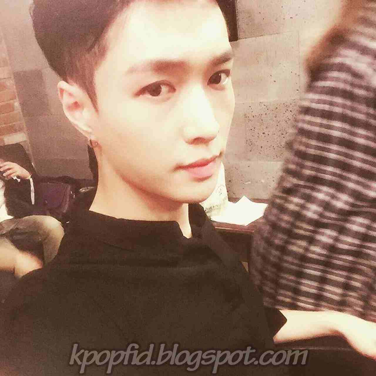 Profil Biodata dan Foto Lay EXO Terbaru 2017