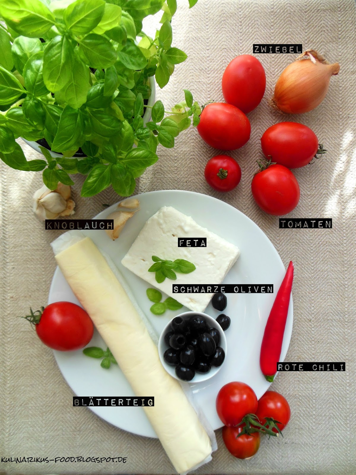 Kulinarikus: Tomatentarte mit Feta, schwarzen Oliven und Pesto