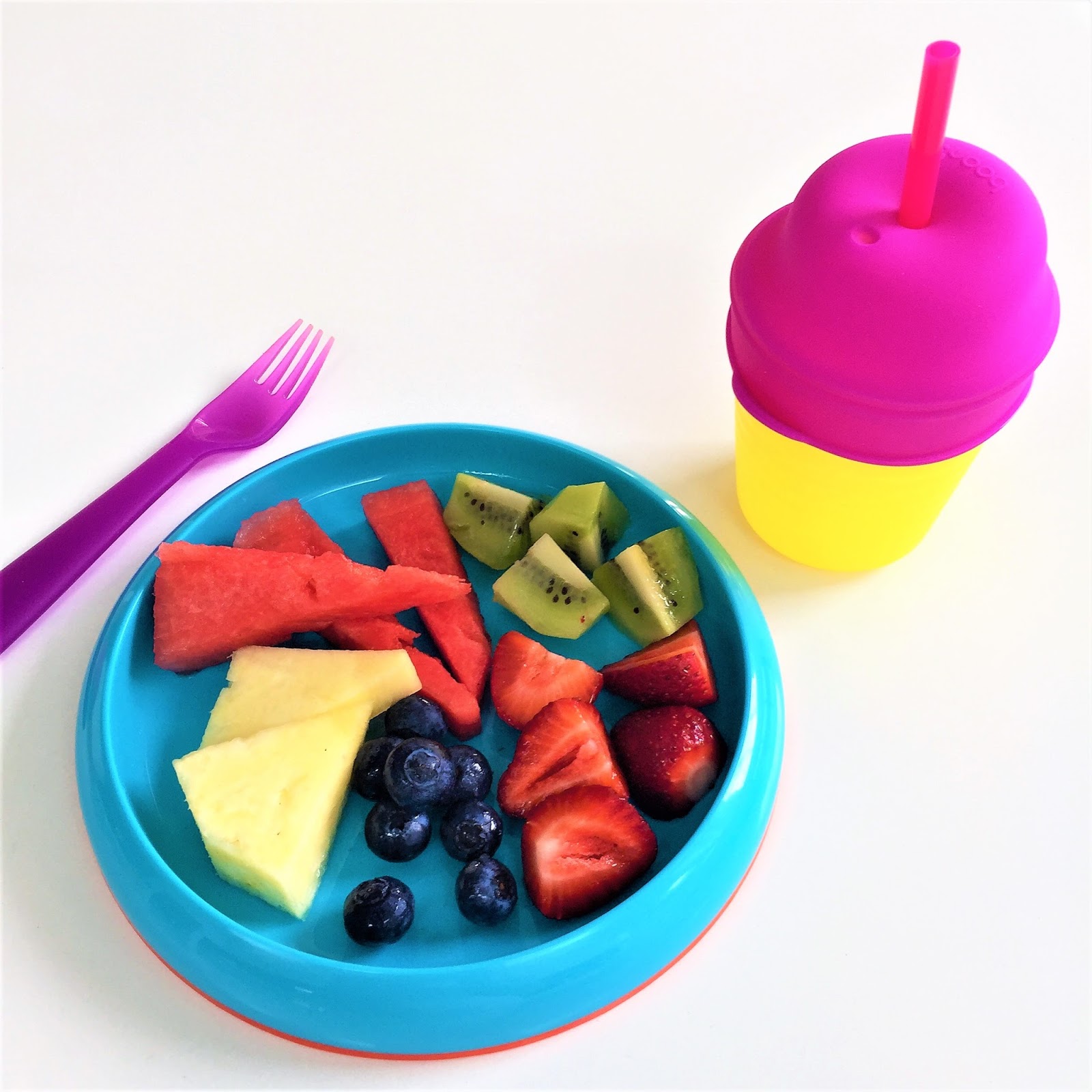 PRODUCT REVIEW: BOON INC PLATES AND SNUG STRAWS