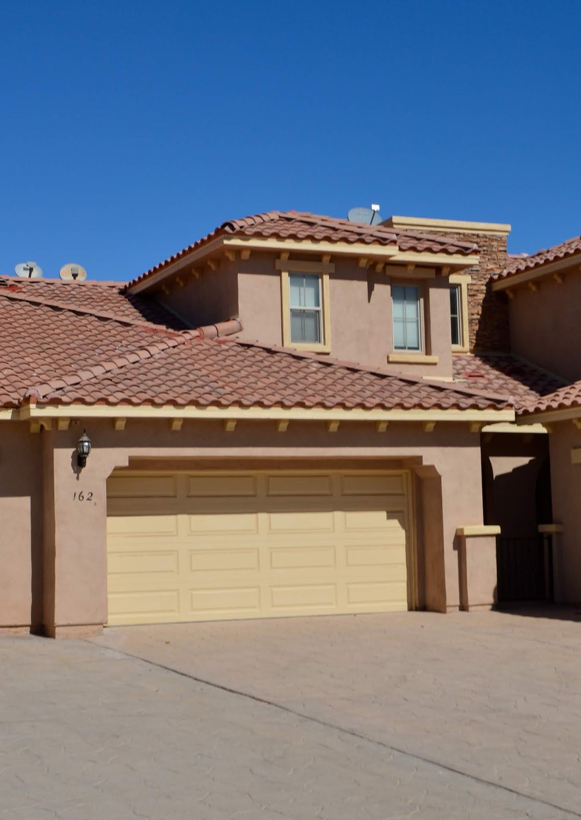 La Ventana Del Mar Two Bedroom, Two Bathroom, Fully Furnished and Walk