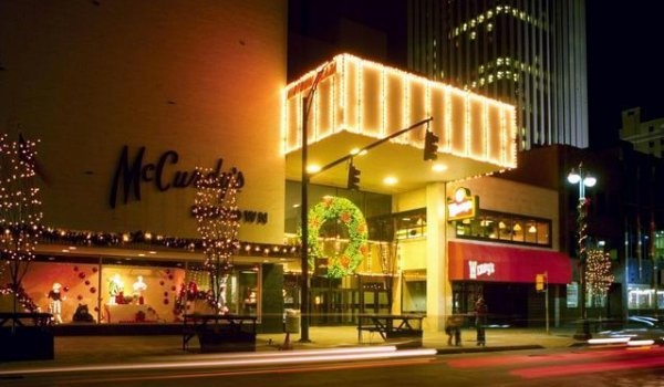 Flattery will get you everywhere: Christmas in downtown Rochester