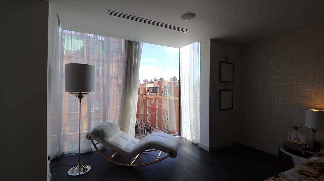 17 Interior Design Photos vs. DAMAC Tower Nine Elms London By Versace Luxury Condo Tour