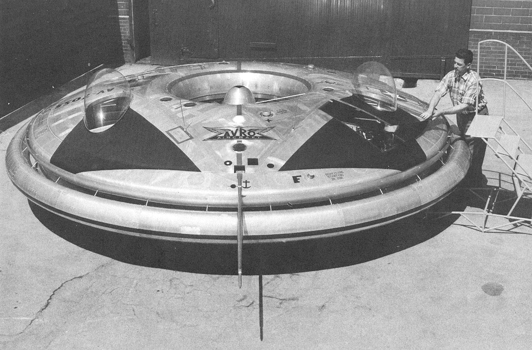 Foto real de disco voador em 1953