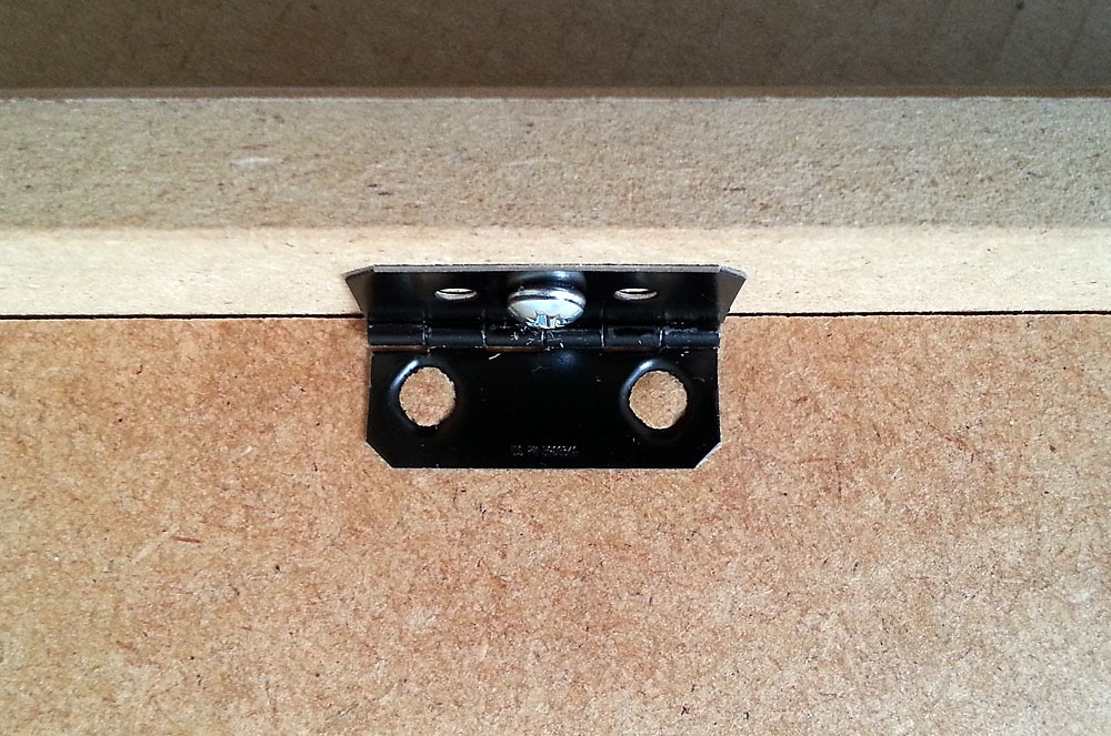 LJ Winkler 3D printed picture frame hook with level adjustment