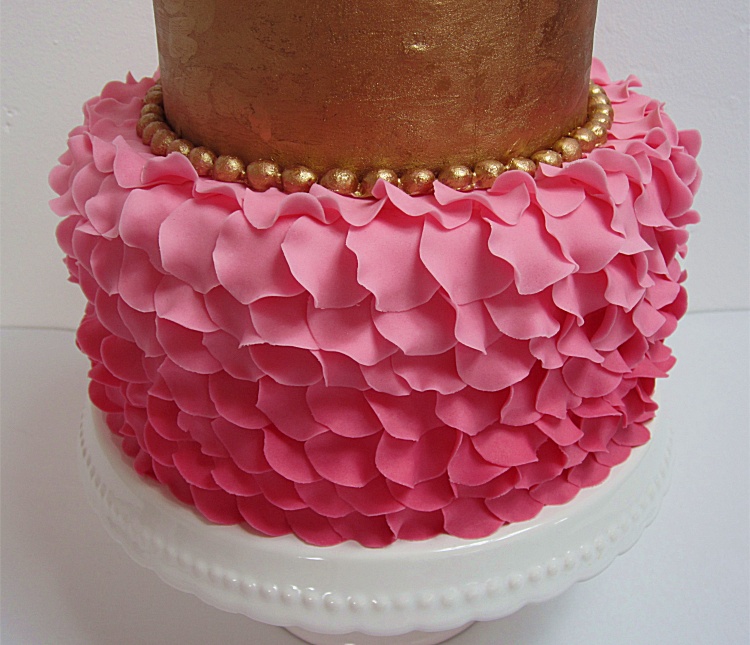 DIY/Tutorial Petal Cake/Blütentorte/Torte mit Blütenblättern 4