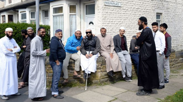Di Inggris Gereja Hampir Punah, Muslim Semakin Berkembang Pesat